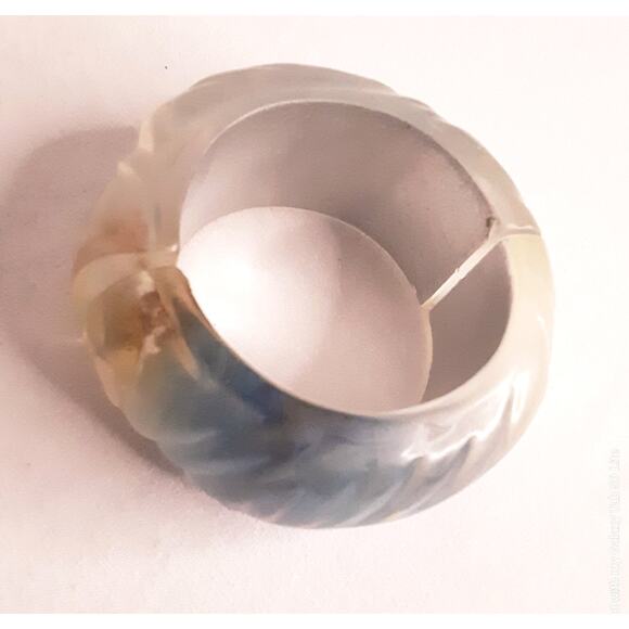 Chunky Smokey Acrylic Hinge Bracelet Blue Beige  Textured Pattern - Picture 8 of 10